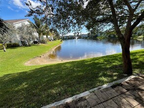 3076 Laurel Ridge Cir in Riviera Beach, FL - Building Photo - Building Photo