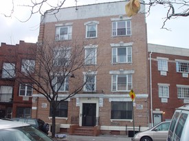 877 Intervale Ave Apartments