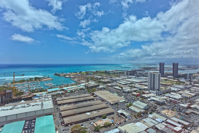 property at 1009 Kapiolani Blvd