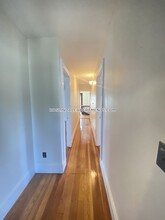 250 Belgrade Ave-Unit -3 in Boston, MA - Building Photo - Building Photo