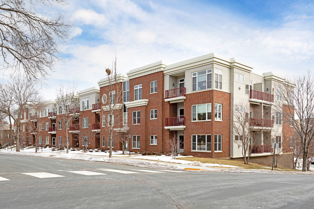 100 4th Ave N in South St. Paul, MN - Building Photo