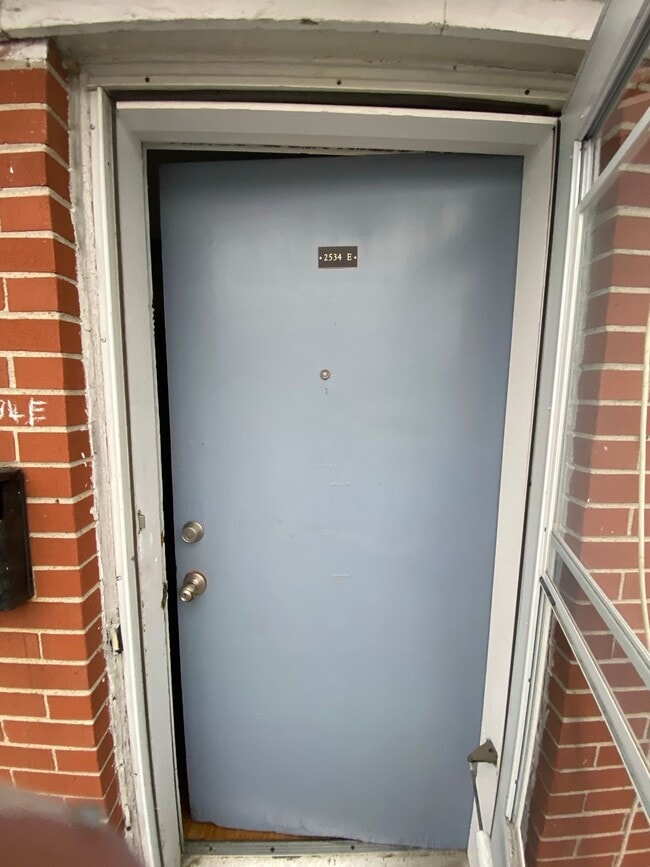 2530 Telegraph Rd, Unit 2530-E in St. Louis, MO - Building Photo - Building Photo