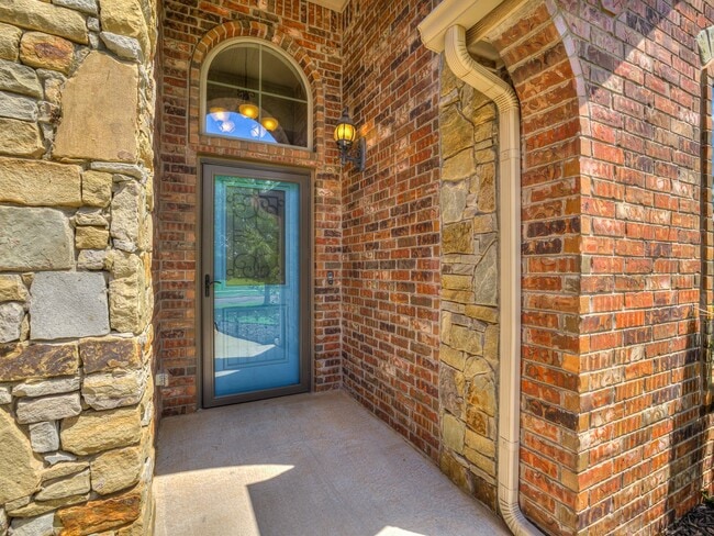 11609 NW 111th St in Yukon, OK - Foto de edificio - Building Photo