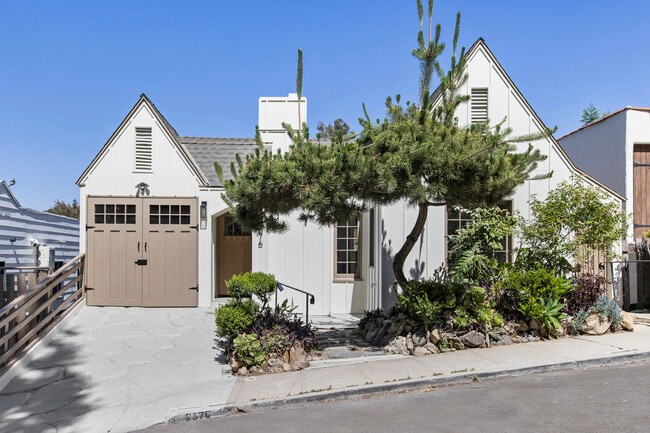property at 2376 Lake View Ave