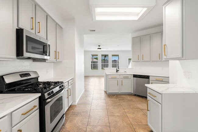 property at 2437 Aspen Dale Dr