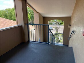 7320 Westpointe Blvd in Orlando, FL - Building Photo - Building Photo