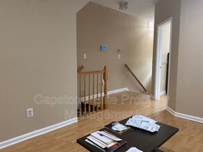 20 Ashby Ln in Newark, NJ - Building Photo - Building Photo