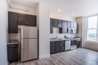 Bell Lofts in Montgomery, AL - Foto de edificio - Building Photo