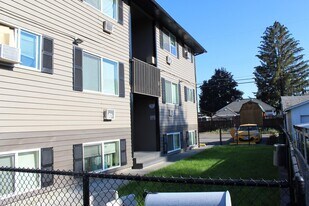 2808 E Everett Ave in Spokane, WA - Building Photo