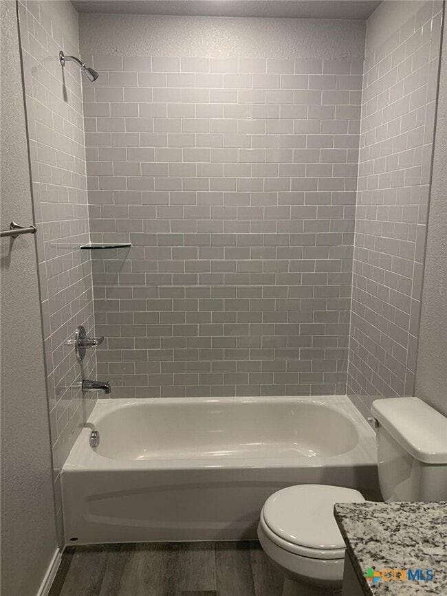 property at 716 B Kimble Dr