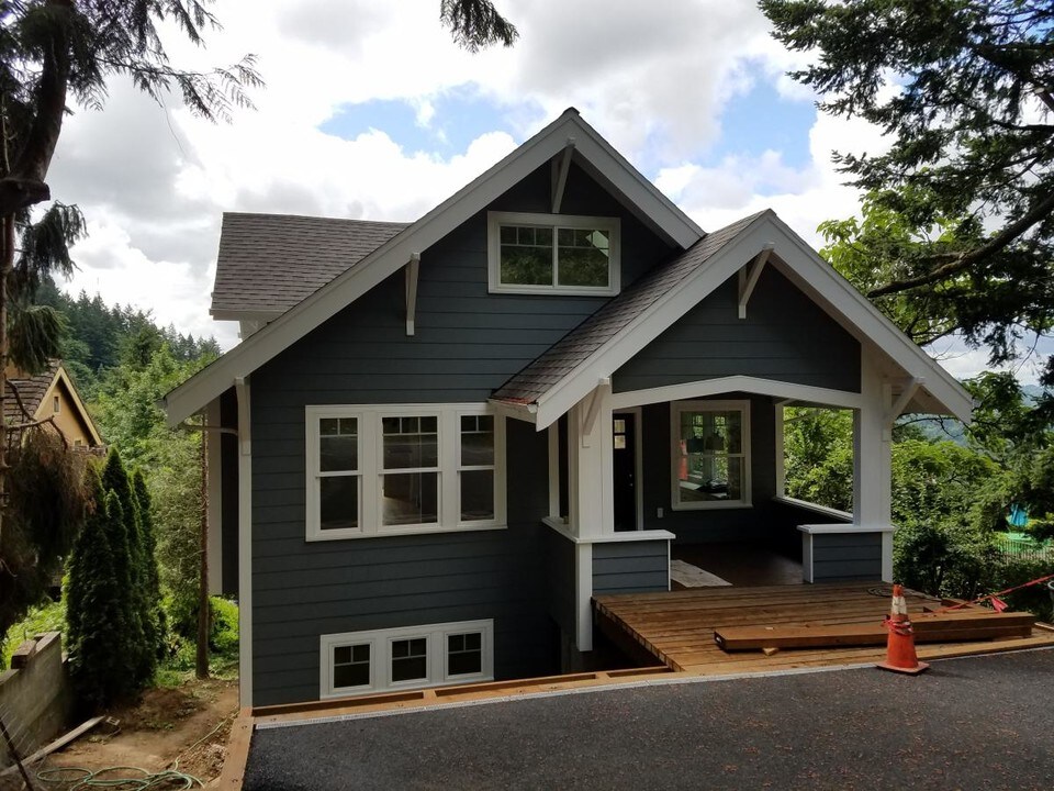 3738 SW Patton Rd, Unit 1 in Portland, OR - Building Photo