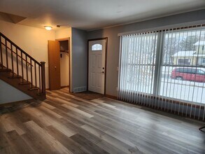904 Laurie Dr in Madison, WI - Building Photo - Building Photo