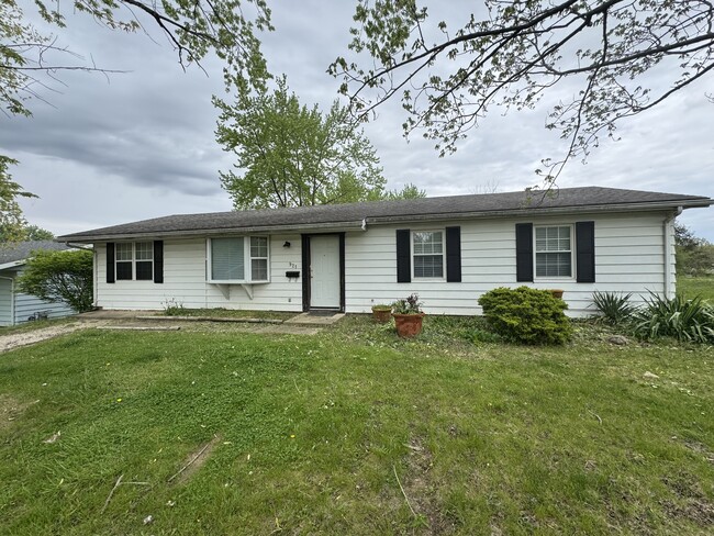 property at 921 Blue Ridge Dr