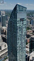 8 The Esplanade in Toronto, ON - Building Photo