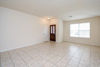 15502 Hensen Creek Dr in Houston, TX - Building Photo - Building Photo