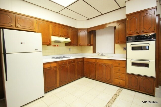 113 N Clinton St in Baltimore, MD - Building Photo - Building Photo