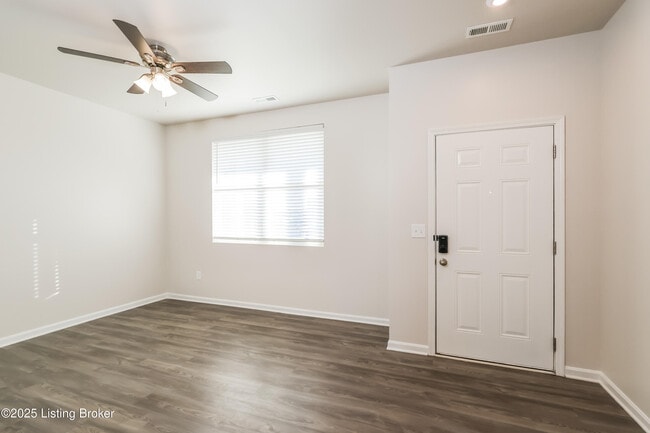 621 Toll House Ct in Shelbyville, KY - Building Photo - Building Photo