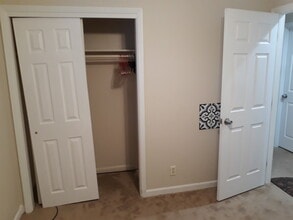 2550 Wyoming Ave, Unit Upstairs in Billings, MT - Foto de edificio - Building Photo