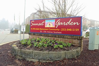 Sunset Gardens in Puyallup, WA - Building Photo - Building Photo