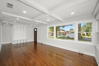 5809 Huron St in Berkeley, IL - Building Photo - Building Photo