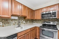 7700 Tremayne Pl in McLean, VA - Building Photo - Building Photo