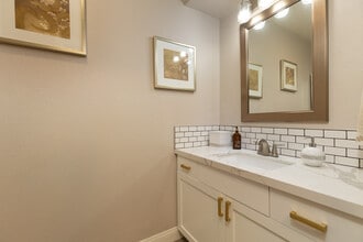1240 India St, Unit 100 in San Diego, CA - Building Photo - Building Photo