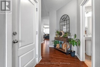 840 Sendero Wy in Ottawa, ON - Building Photo - Building Photo
