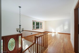 2128 W Broad St in Scotch Plains, NJ - Foto de edificio - Building Photo