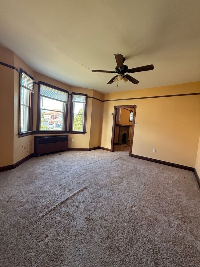 438 Euclid Ave in Canonsburg, PA - Foto de edificio - Building Photo