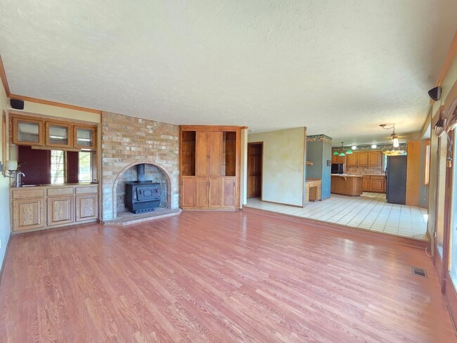 7706 E Woodview Dr in Spokane, WA - Building Photo - Building Photo