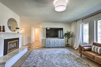 930 Canyon Ave in Idaho Falls, ID - Building Photo - Building Photo