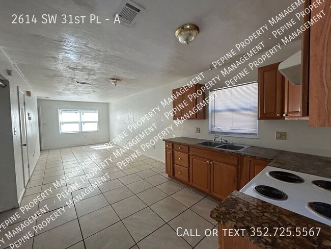 2614 SW 31st Pl in Gainesville, FL - Building Photo - Building Photo