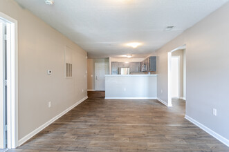 Legacy at Abbington Place in Jacksonville, NC - Foto de edificio - Interior Photo