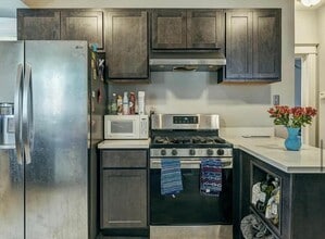 6415 Cates Ave in University City, MO - Foto de edificio - Building Photo