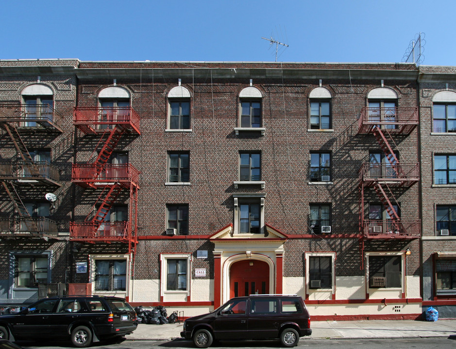 409 E 21st St in Brooklyn, NY - Building Photo