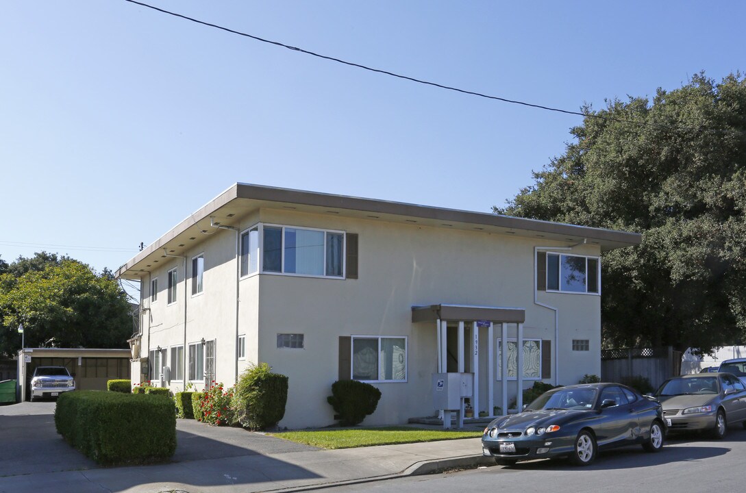 1932 Davis St in San Jose, CA - Building Photo