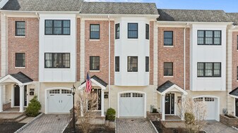 4 Central Ave, Unit #C in Caldwell, NJ - Building Photo