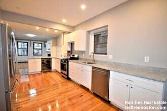 48 Englewood Ave, Unit 3 in Boston, MA - Foto de edificio - Building Photo