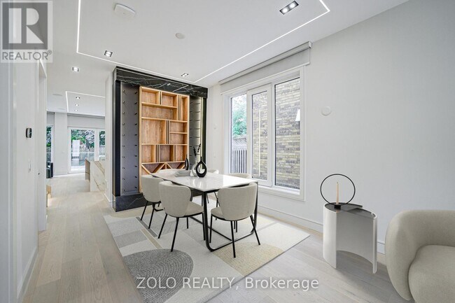 151 Dewbourne Ave in Toronto, ON - Building Photo - Building Photo