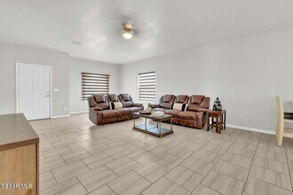 12017 Cotton Cloud Wy in Socorro, TX - Building Photo - Building Photo