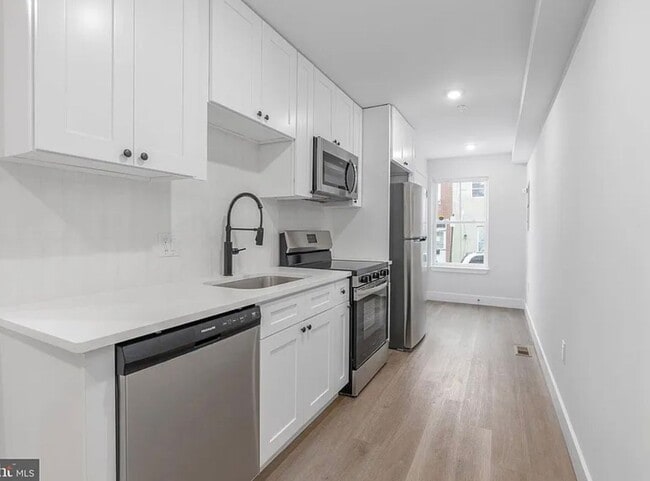 property at 2055 E Rush St