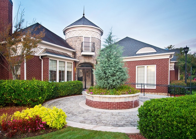 The Quinn Sugarloaf in Duluth, GA - Foto de edificio - Building Photo