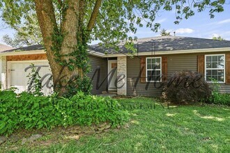 3539 S Walnut Hill Dr in Springfield, MO - Building Photo - Building Photo