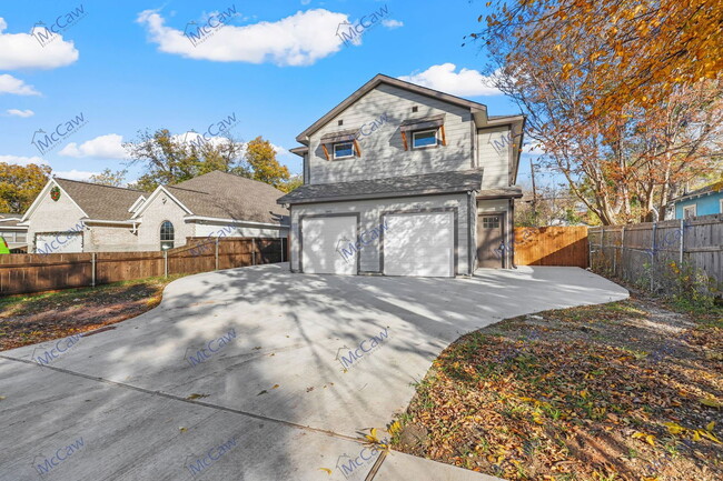 3447 Frazier Ave in Fort Worth, TX - Building Photo - Building Photo