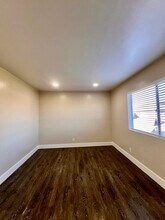 1731 Normandy Pl, Unit Unit 70B in Santa Ana, CA - Building Photo - Building Photo