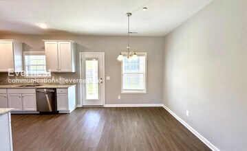 1028 Echo Rdg Rd in Columbia, TN - Building Photo - Building Photo