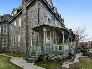 408 W Chelten Ave in Philadelphia, PA - Building Photo - Building Photo