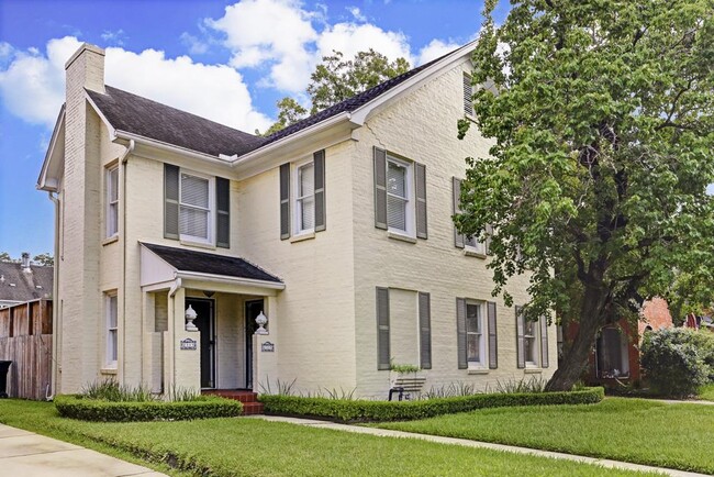 property at 2313 Wroxton Rd