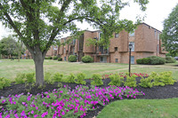 Park Lane Circle Apartments photo'