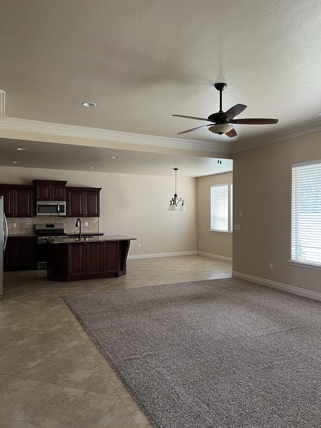 2443 Bramasole Dr in Richland, WA - Building Photo - Building Photo